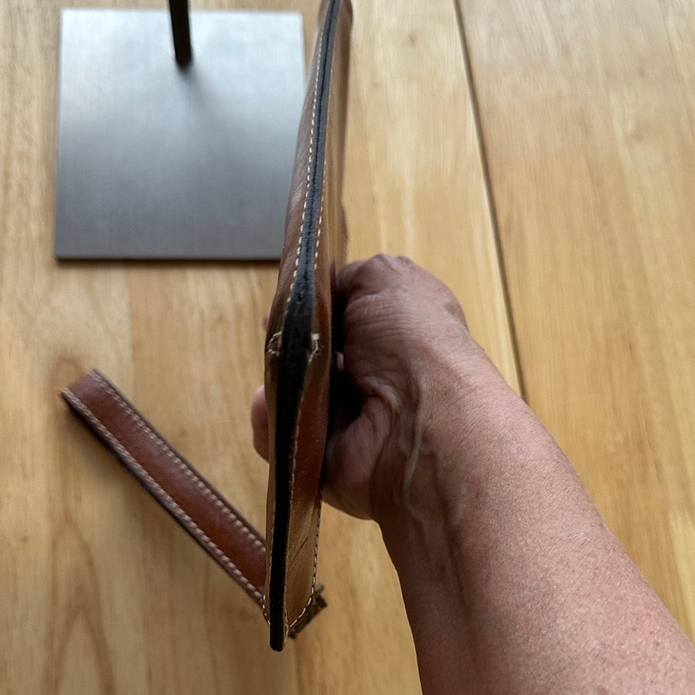 Patricia Nash Brown Leather Wristlet - Picture 5 of 8